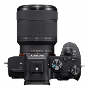 索尼（SONY）ILCE-7M3K 全画幅微单相机标准套装 含28-70mm镜头（约2420万有效像素 4K视频 5轴防抖）配索尼64GB存储卡*1 碳纤维脚架*1