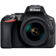 尼康（Nikon）D5600单反相机 数码相机套机 含18-140mm f/3.5-5.6G ED VR 单反镜头
